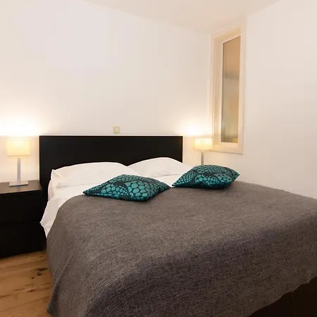 Marina Rose M By Locap Group Apartamento *